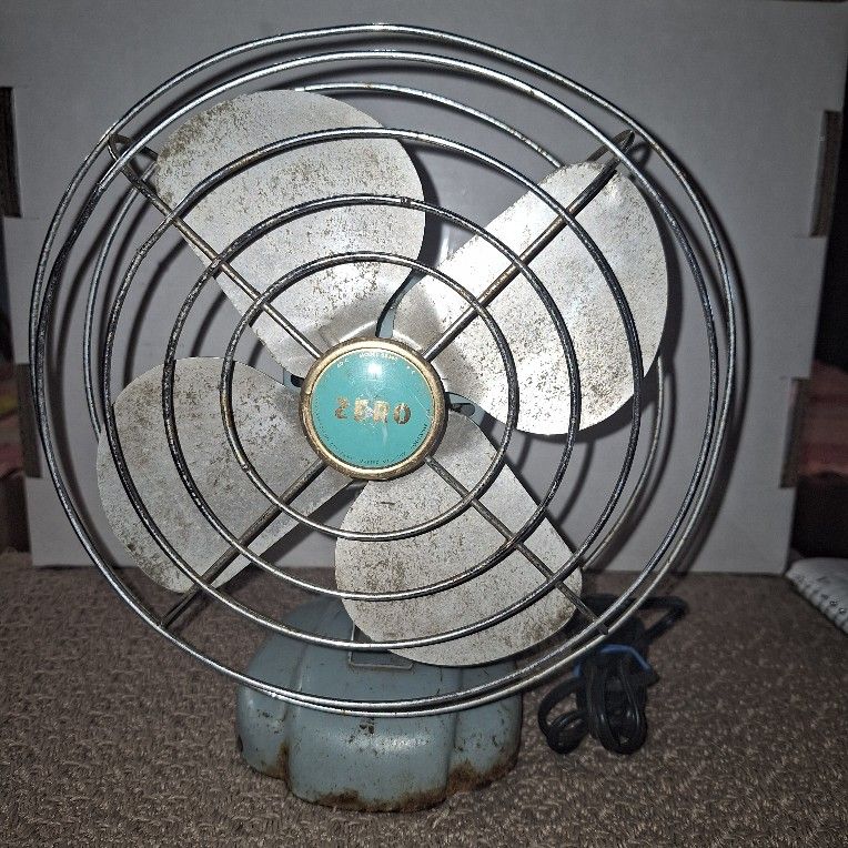 VINTAGE ZERO CAGE TILTING FAN