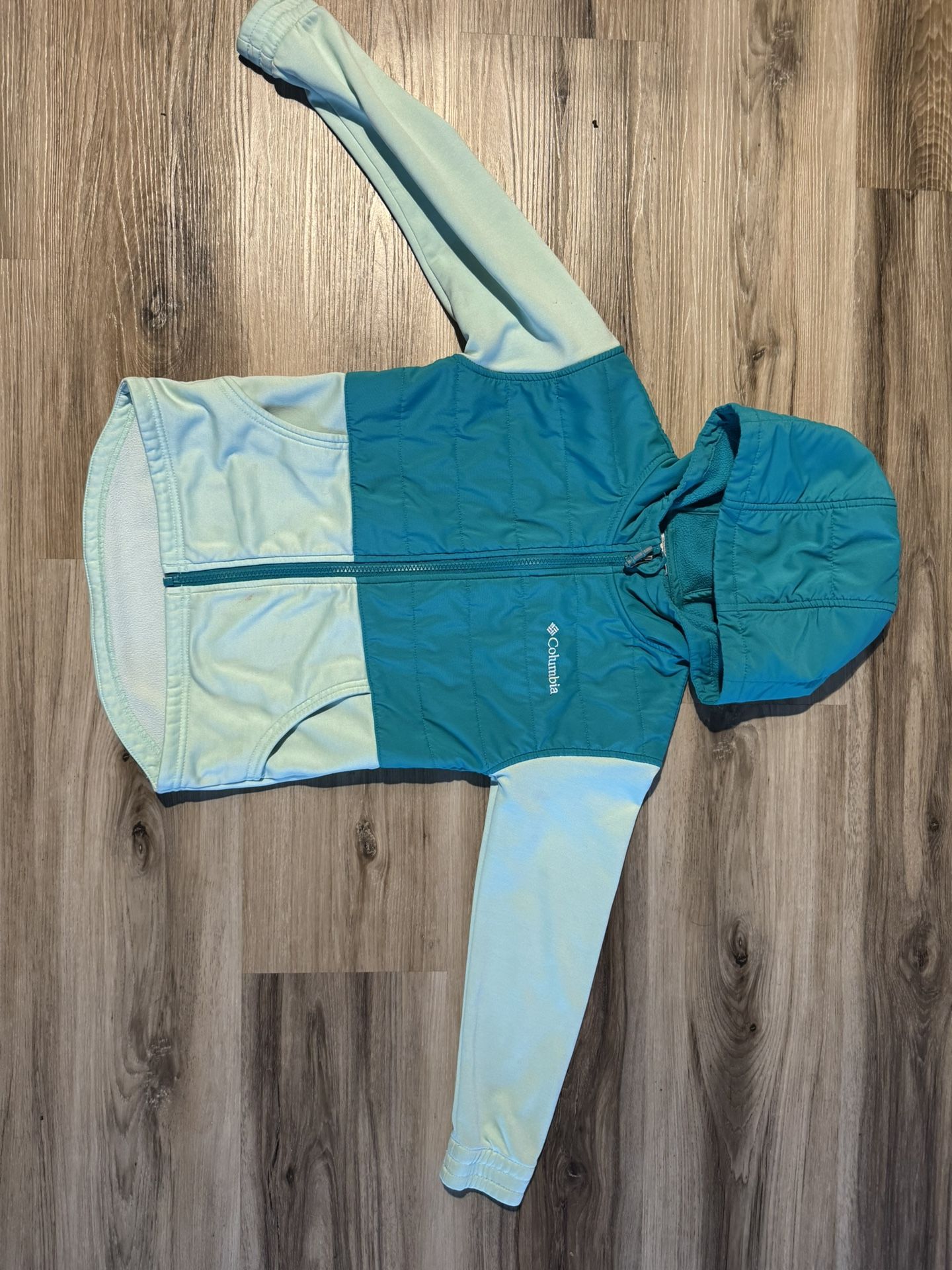 Children’s Size Small 7/8 Columbia zip up