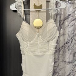 white dress 
