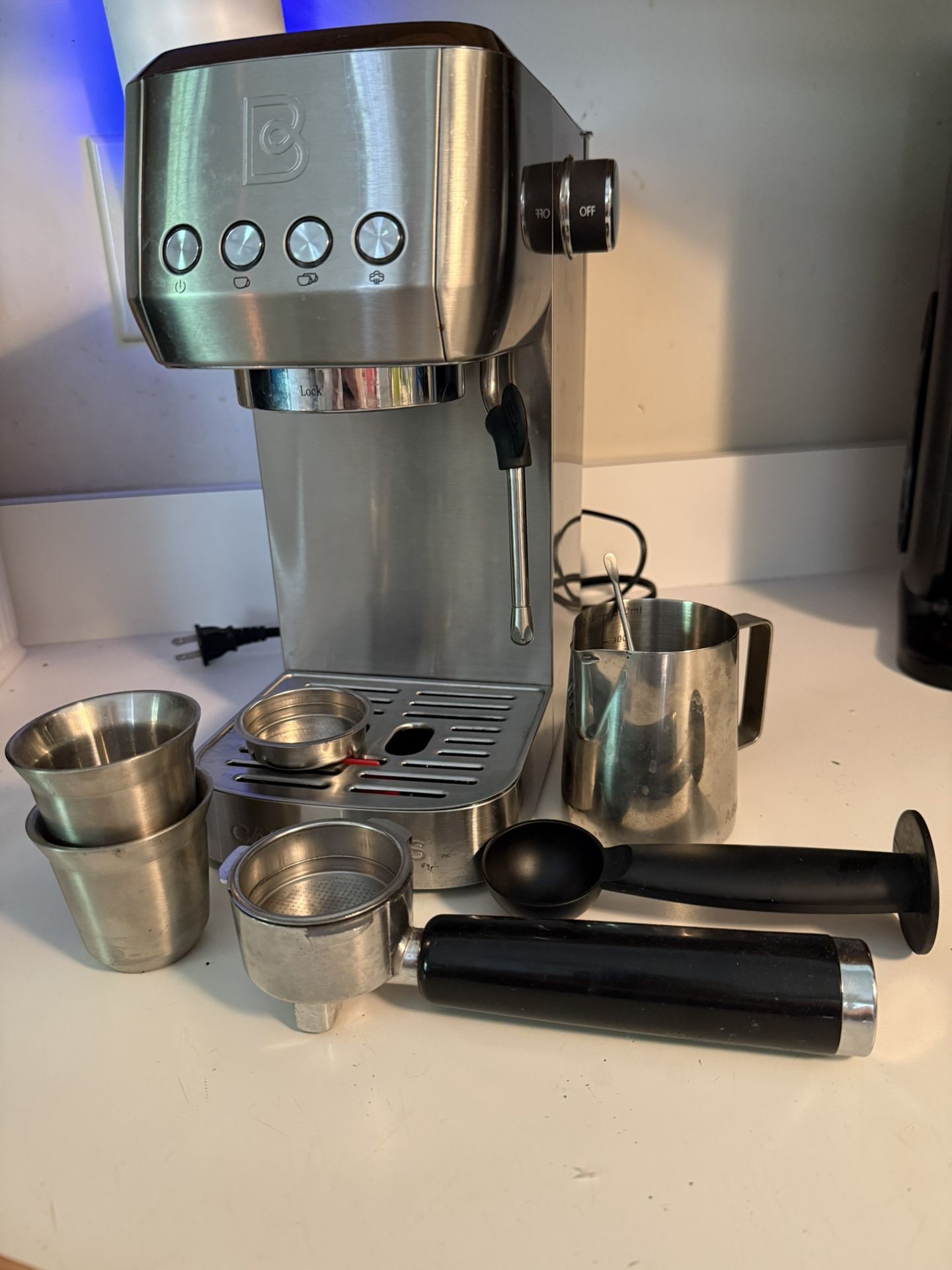 Casabrews 3700 Espresso Machine