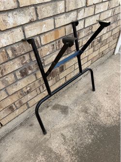 Table legs