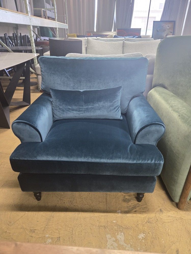 🔥🔥🔥New Maxwell Accent Chair by Apartment Therapy Interior Define in Performance peacock velvet