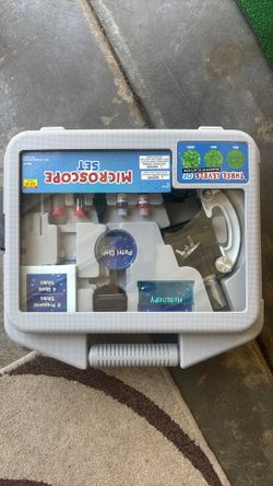 Kids microscope set