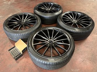 Honda and Toyota wheels 245/40/20” Pirelli