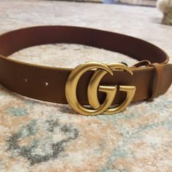 Gucci Brown Distressed Leather 1.5" GG BELT