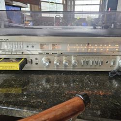 Vintage Soundesign Stereo 8 Track Turn Table