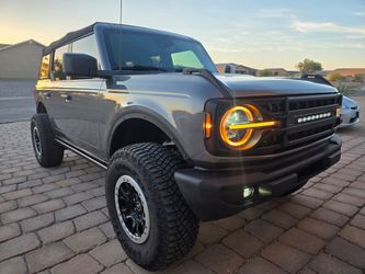 2022 Ford Bronco 4x4 2.7L v6