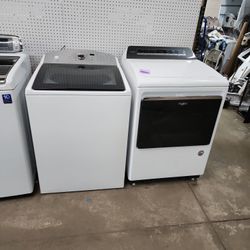 Whirlpool Kenmore Large Capacity Washer And Dryer Set 