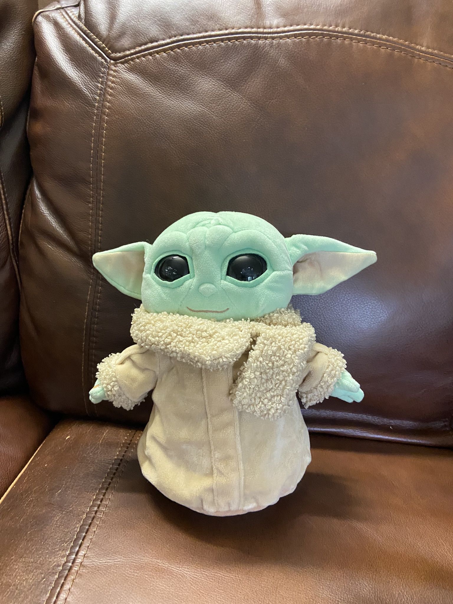 Baby Yoda plushy