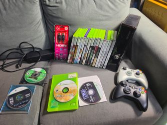 250gb Xbox 360 S, 2 controllers, 19 games complete setup