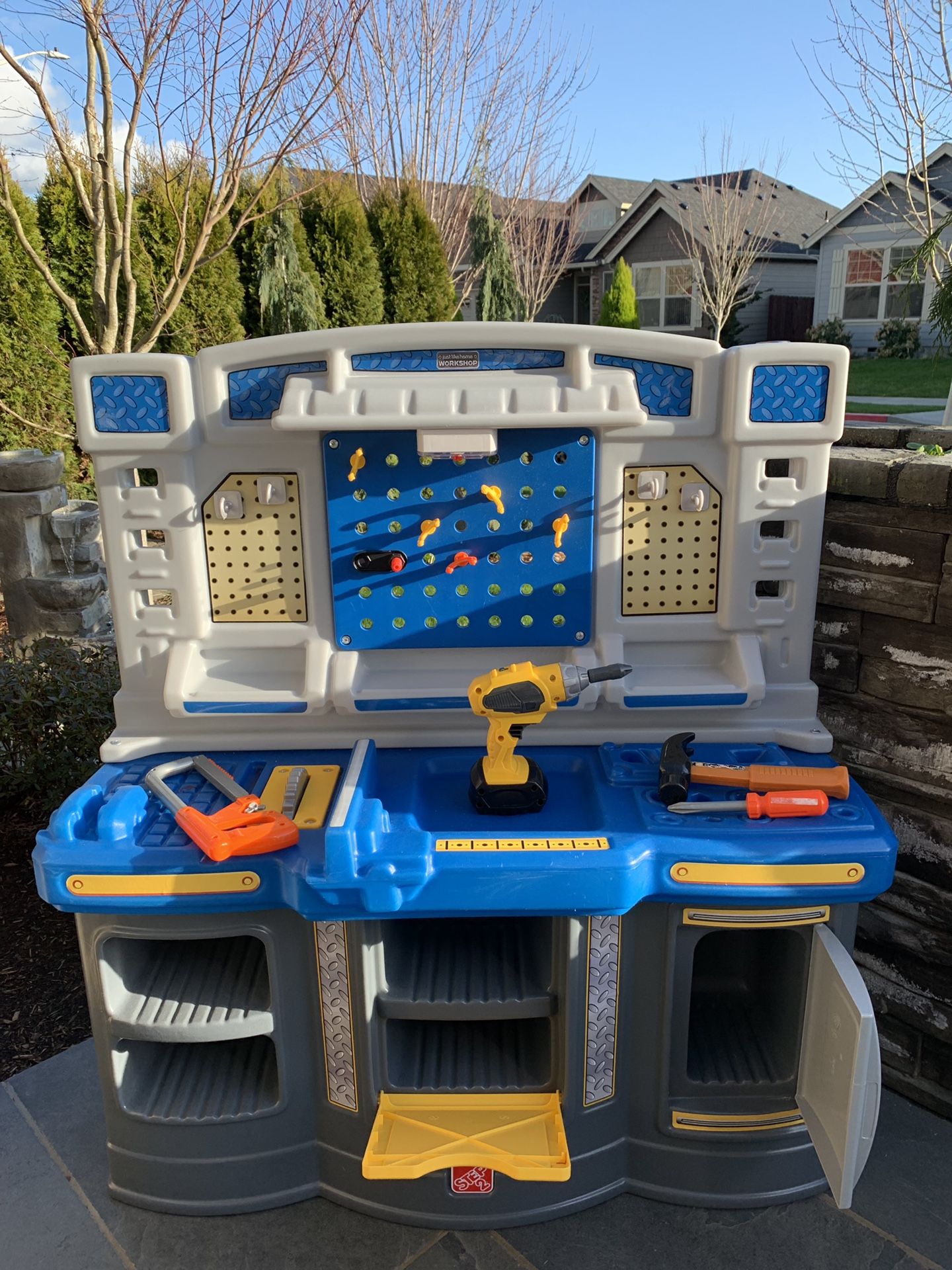 Kids working bench with toys !!!