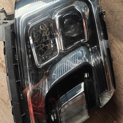 2018-21 Ford Expedition headlights