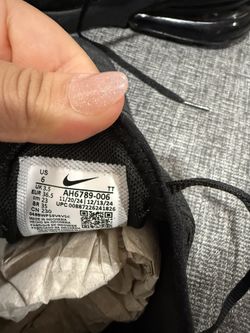 Nike 100
