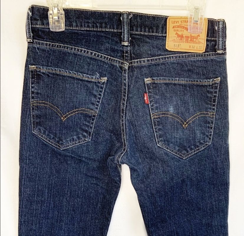 Men’s Levi Jeans 
