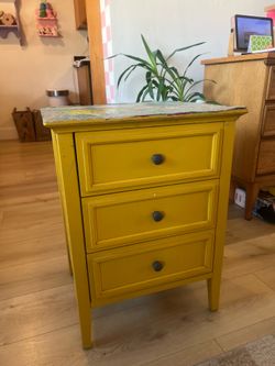 Yellow 3-Drawer Nightstand with Marbled Art Top