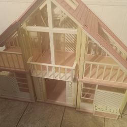 1970s Barbie Doll House