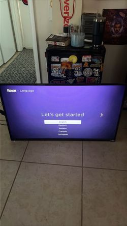 Vizio Flat Screen TV 43” with Roku