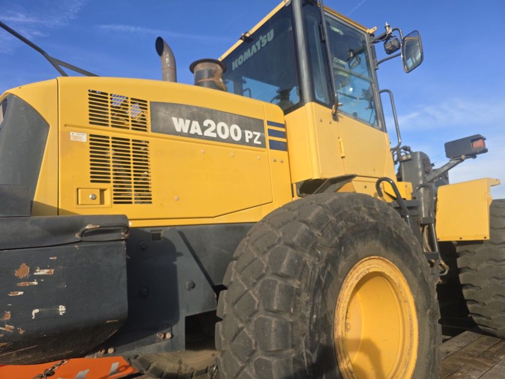 2012 komatsu 200 loader exc cond