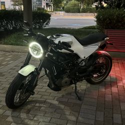 Husqvarna Vitpilen Motorcycle 