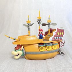 Nintendo Super Mario Deluxe Bowser's Air Ship Playset with Mario Action Figure