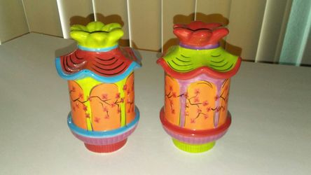 Cute Salt and Pepper Shakers