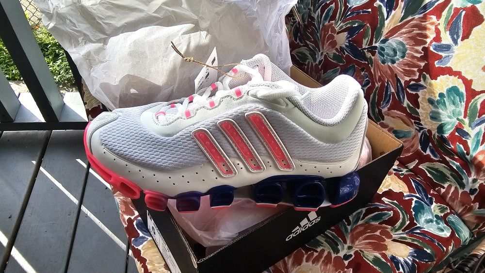Megaride, Woman Size 6