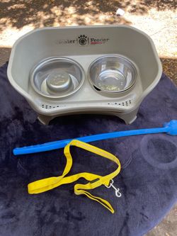 Dog Neater Feeder and accessories