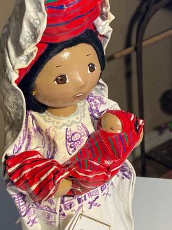 Beautiful Vintage 12” Authentic Creaciones Guatemalan Paper Mache Mother & Child