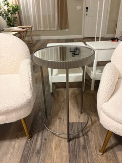 End table