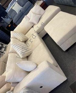 New Sectional Sofa 106x76x35H