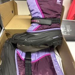 Sorel Size 3 Kids Snow Boots 