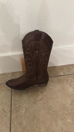 Girls boots