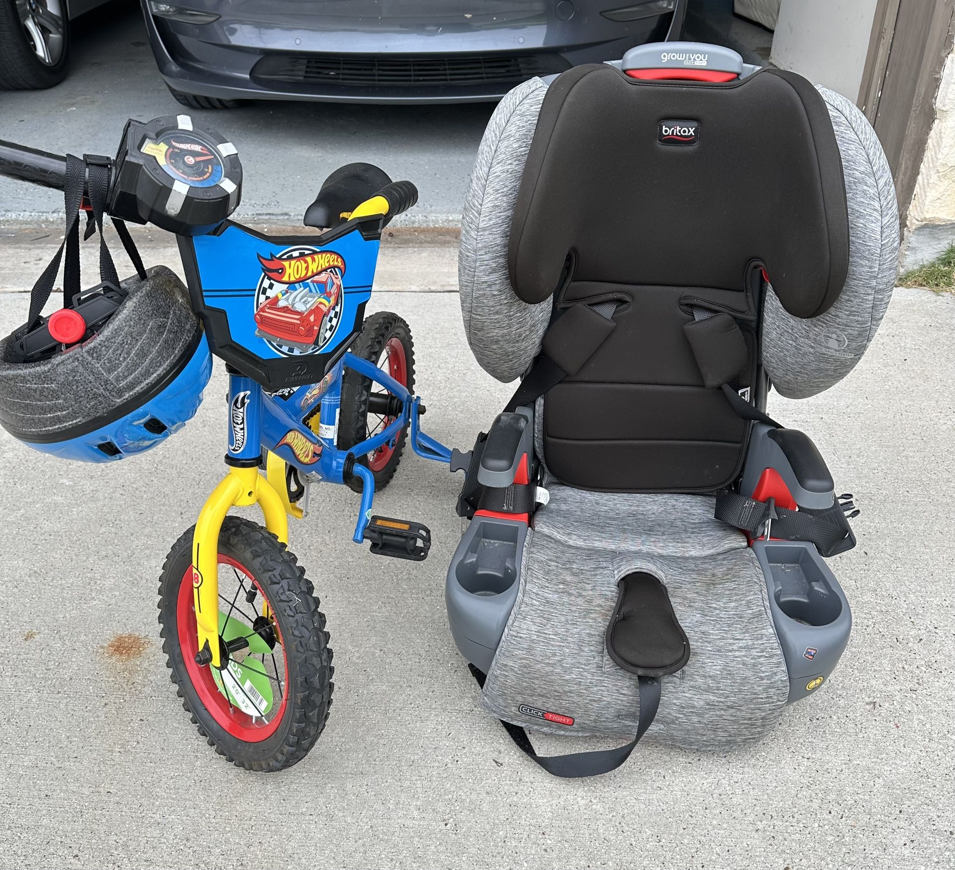 Car seat ( Britax Brand ) + Bike And Helmet 