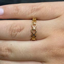 14K Gold Hearts Ring 