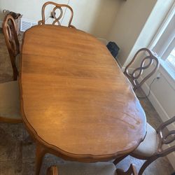 Oak Table With Leaf 
