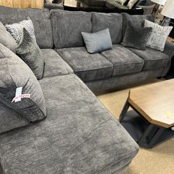 Stylish Nice Cozy Sectional!