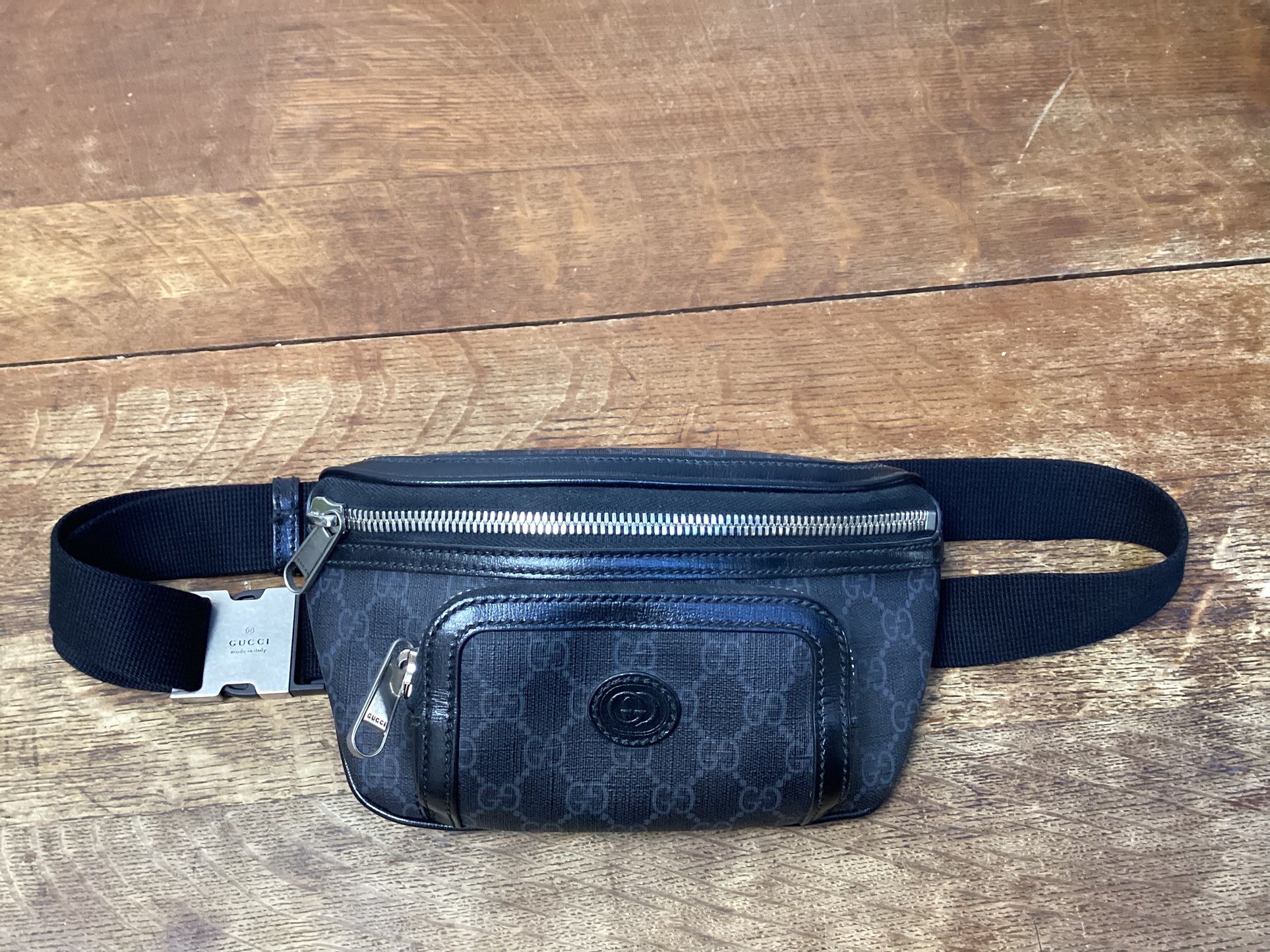 Gucci Cross Body Bag