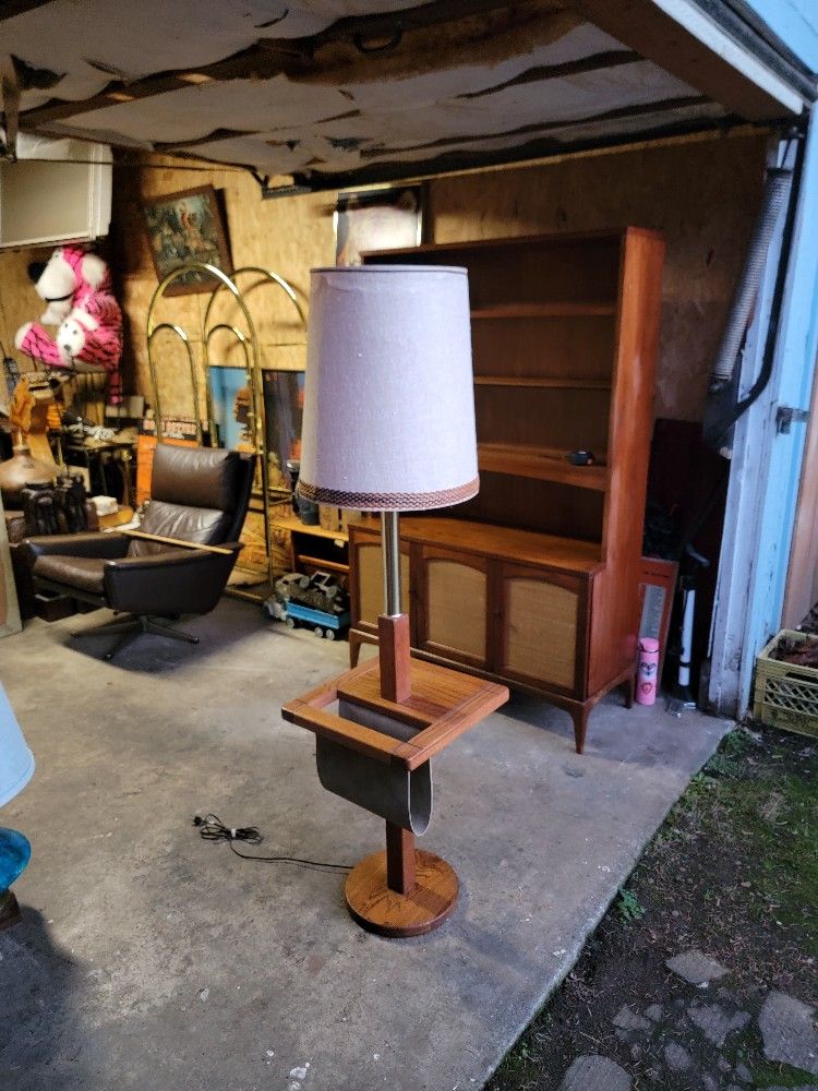 Mid Century Modern Floor Lamp 