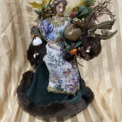 VINTAGE TREETOPPER/CENTERPIECE