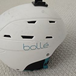 Kids Ski Bundle – Burton GORE-TEX Gloves + Bollé Junior Helmet