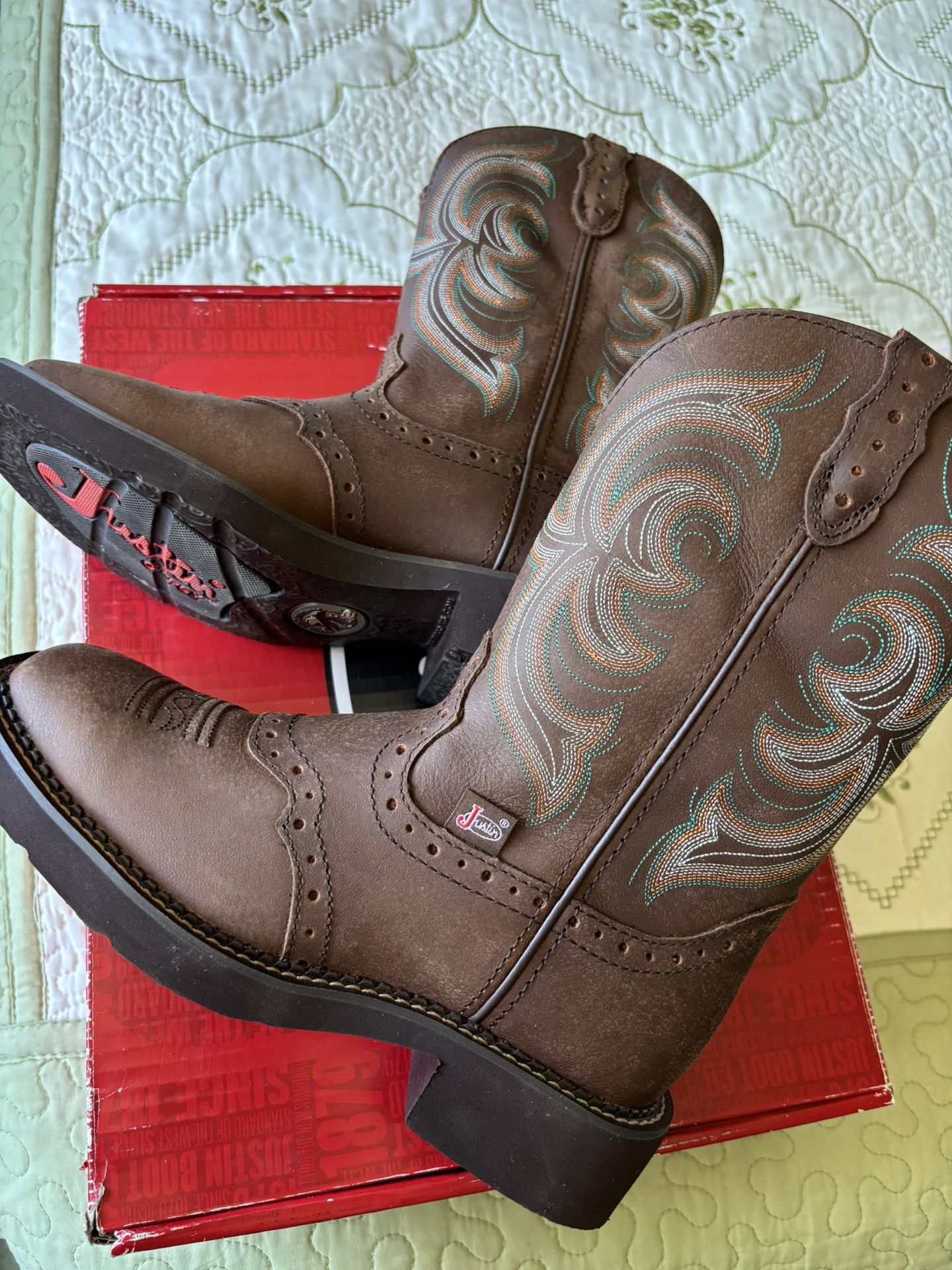Justin Women’s Boots Size 7B