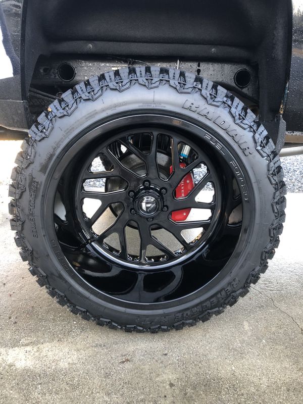 24x14 Fuel FF29 37” tires for Sale in Loma Linda, CA OfferUp