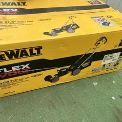 DEWALT 20V MAX 21 in. Battery Powered Self Propelled Lawn Mower(Tool Only)