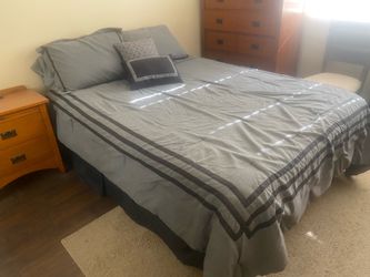 Bedroom set