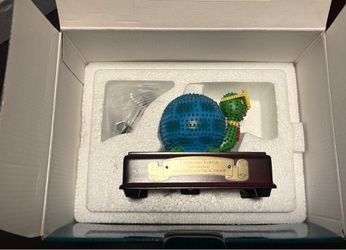 ✨ WDCC Disney Classics Main Street Parade Turtle “Twinkling Turtle” – Limited Edition ✨
