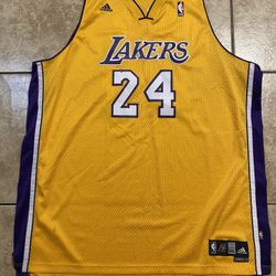 Vintage Lakers Kobe Bryant Jersey