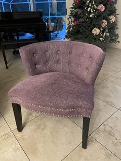 Purple Vintage Lounge Chair