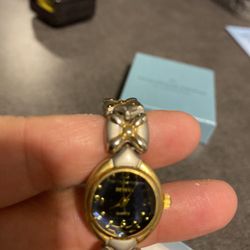 Gold Women’s Watch Geneva