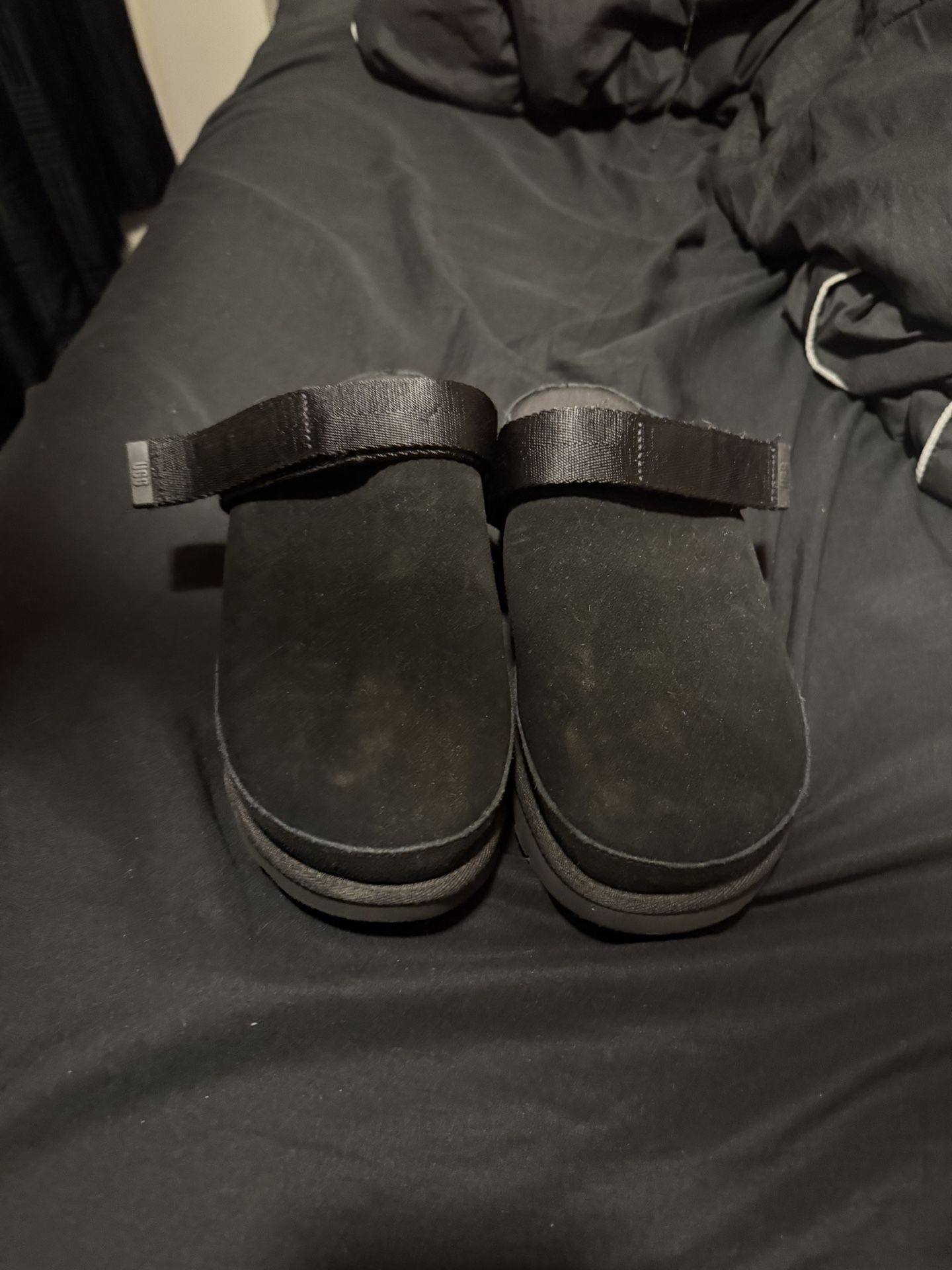 Black Uggs