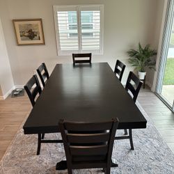Dining Room Table With Chairs 